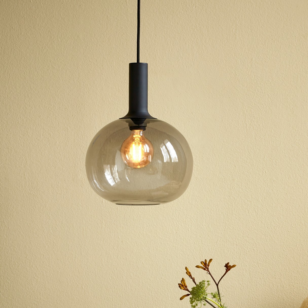 Nordlux Alton - lampe suspendue - Ø cm - noir et verre fumé