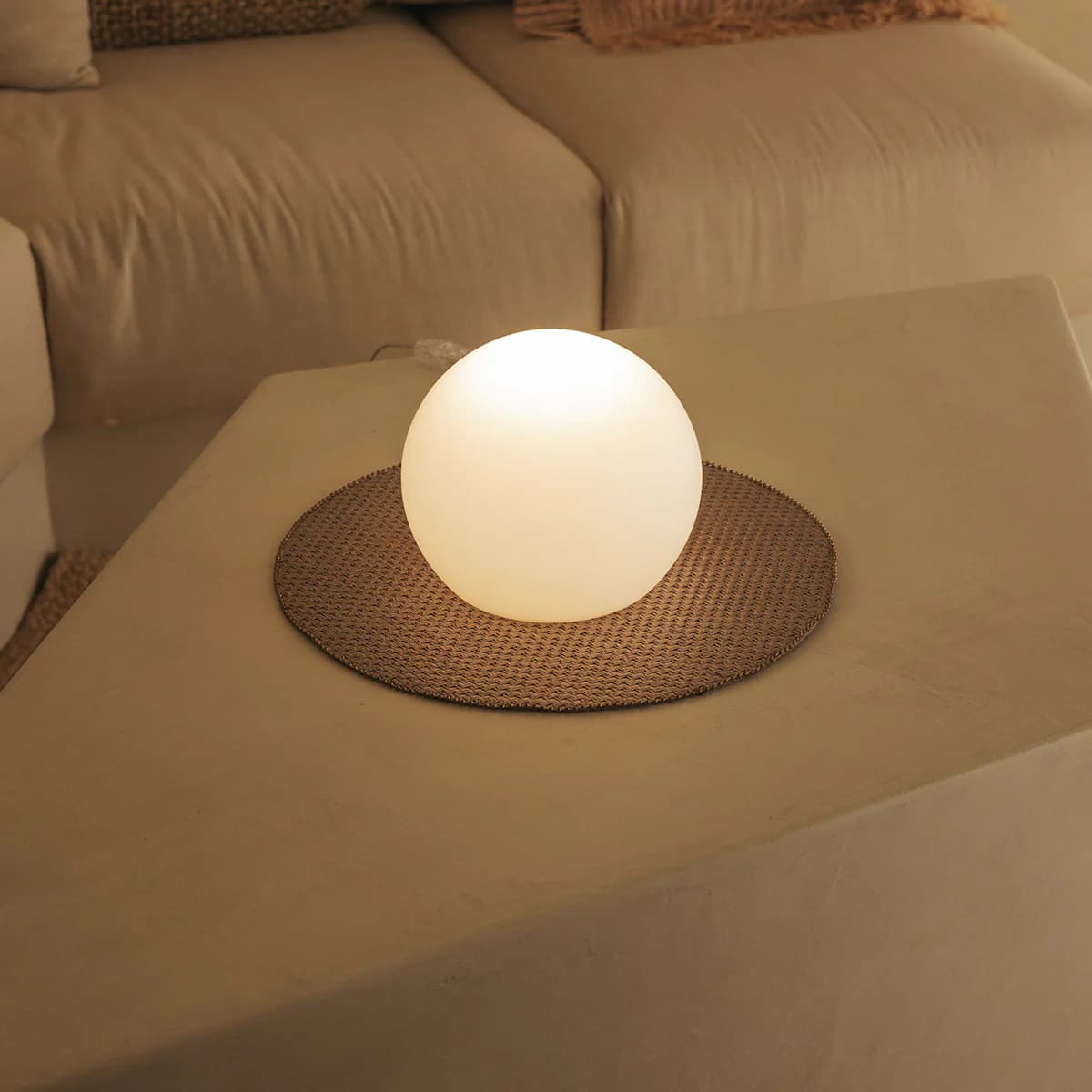 New Garden Buly 20 - boule lumineuse avec câble - Ø ,5 cm - 3W LED inclus - citron vert translucide