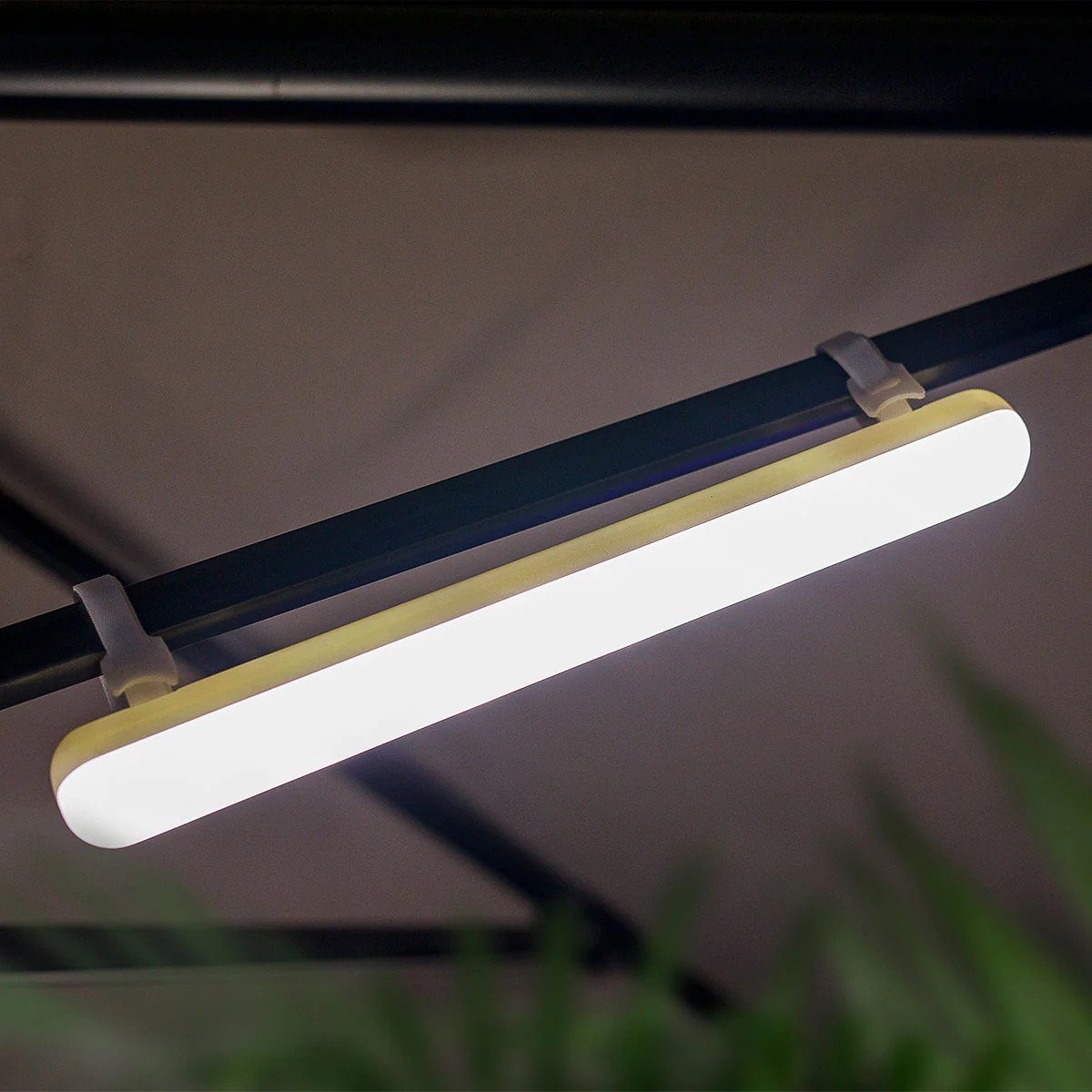 New Garden Banana - tube LED rechargeable avec télécommande - Ø3,8 x - 8,5W LED inclus - IP54 - blanc