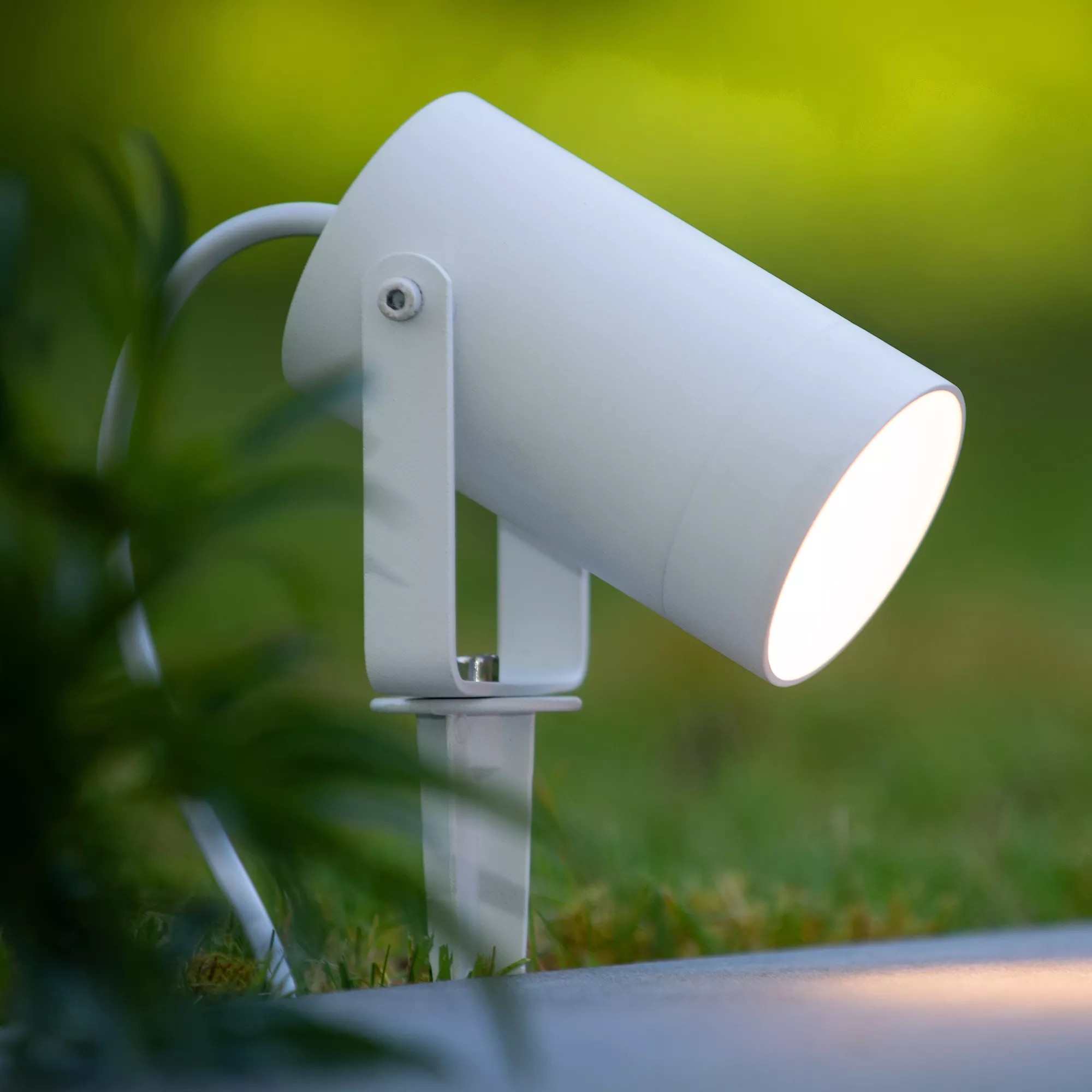Lucide Taylor - spot au sol sur pointe - Ø cm - IP65 - blanc
