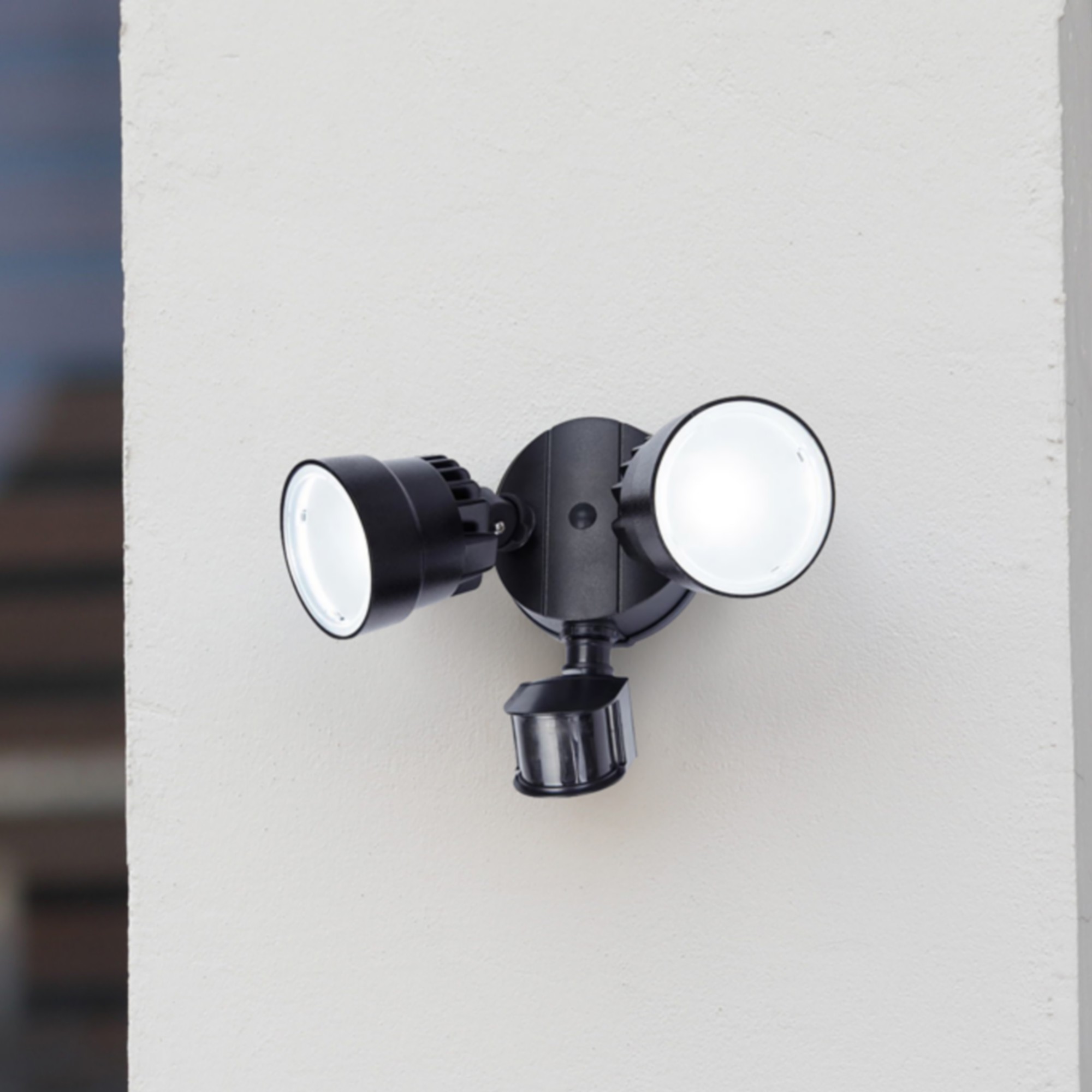 Lutec Shrimp II - Applique d"extérieur avec détecteur - x - 12W LED inclus - IP54 - noir