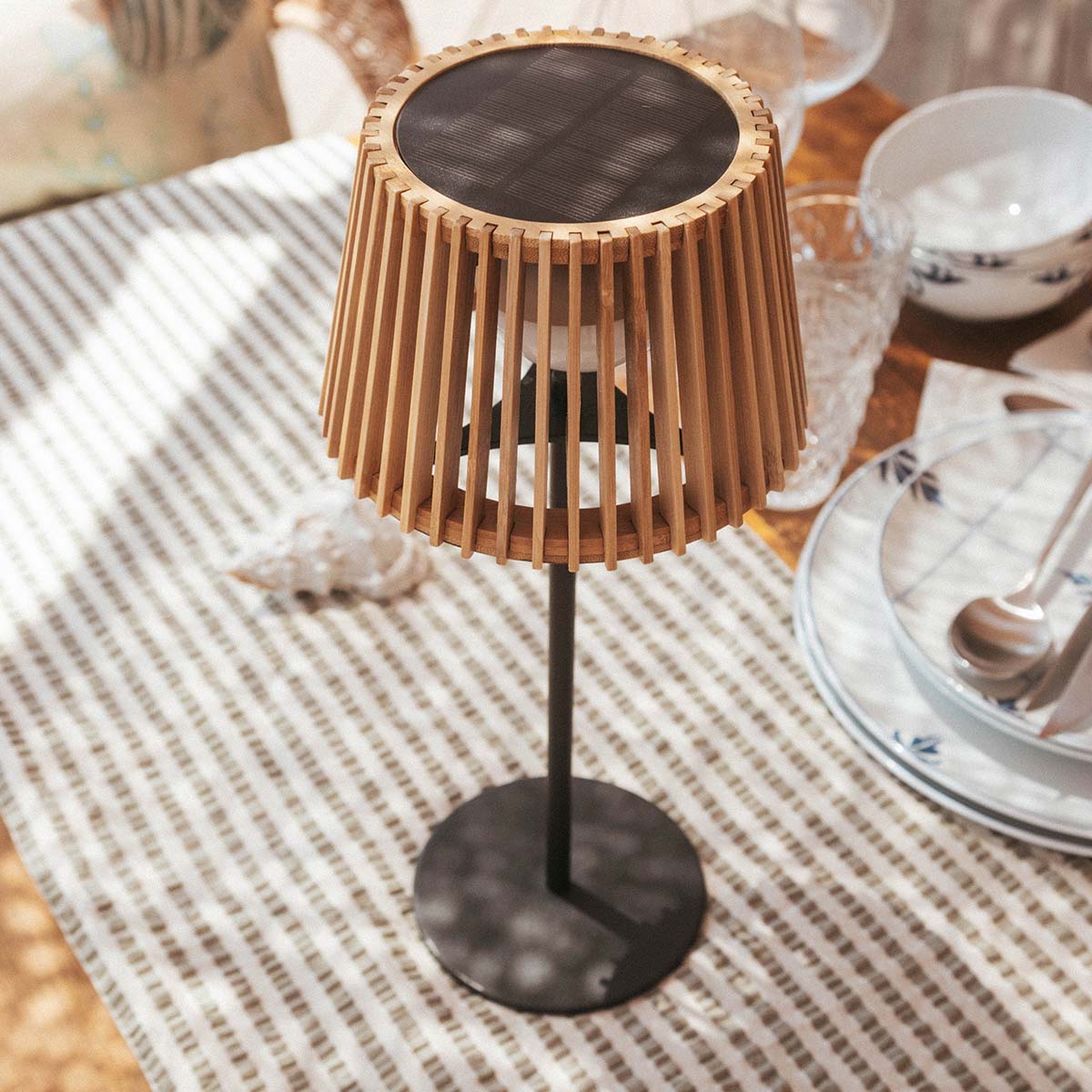 New Garden Okinawa - lampe de table solaire rechargeable - Ø16 x - 3,5W LED incluse - IP54 - bambou