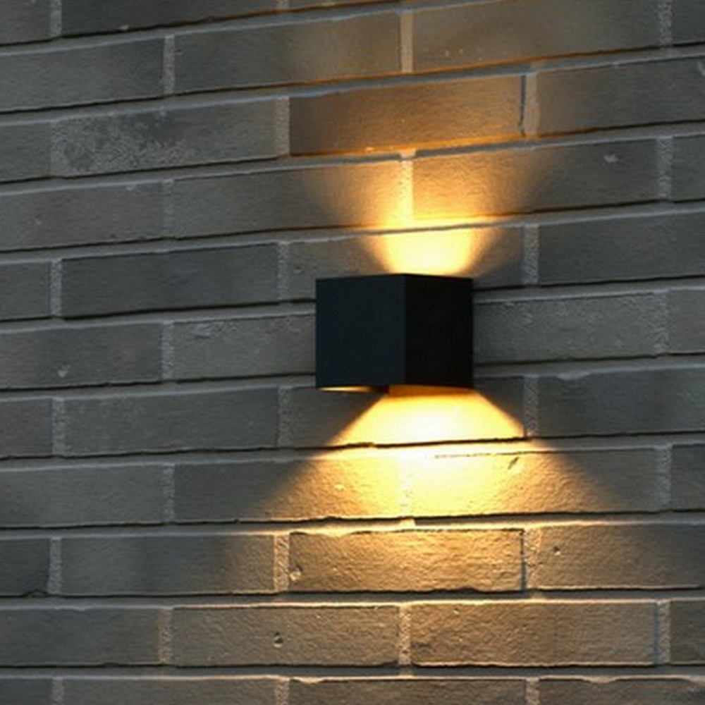 Nordlux Milda Kubi - applique d"extérieur avec 2 faisceaux lumineux réglables - 10,3 x cm - 4,9W LED inclus - IP44 - noir