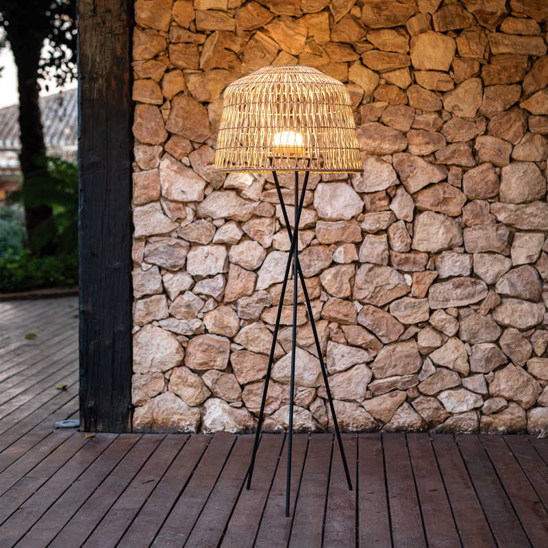 MODÈLE D’EXPOSITION - New Garden Amalfi - lampadaire avec source lumineuse rechargeable et télécommande - 9W LED inclus - Ø cm - IP54 - rotin