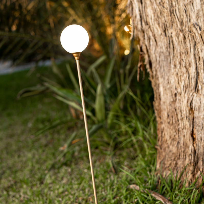 New Garden Bruna - spot de sol sur piquet avec panneau solaire - Ø cm - 0,5W LED inclus - IP44 - cuivre