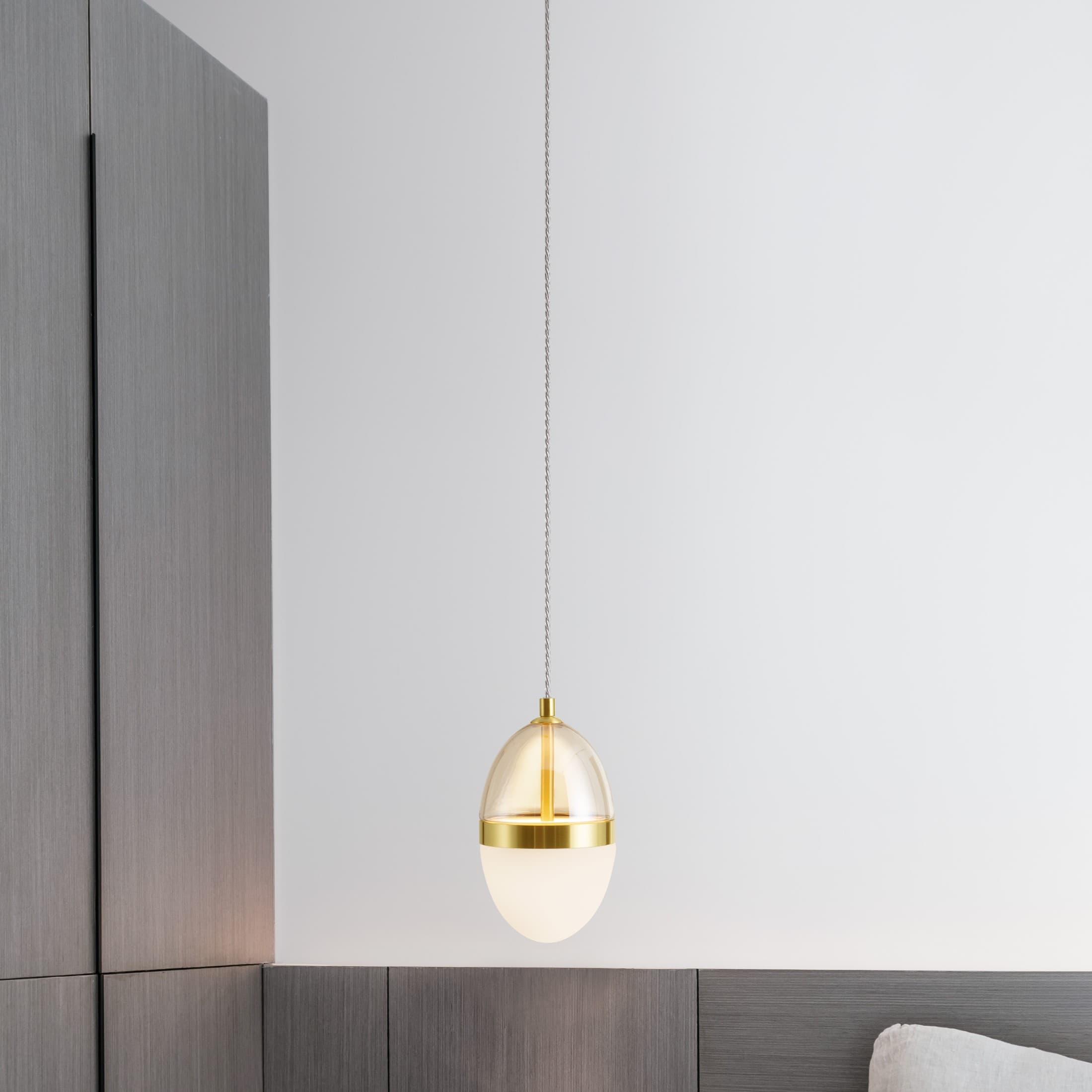 Nova Luce Egna - lampe suspendue - Ø cm - 13W LED inclus - opale, verre cognac et or