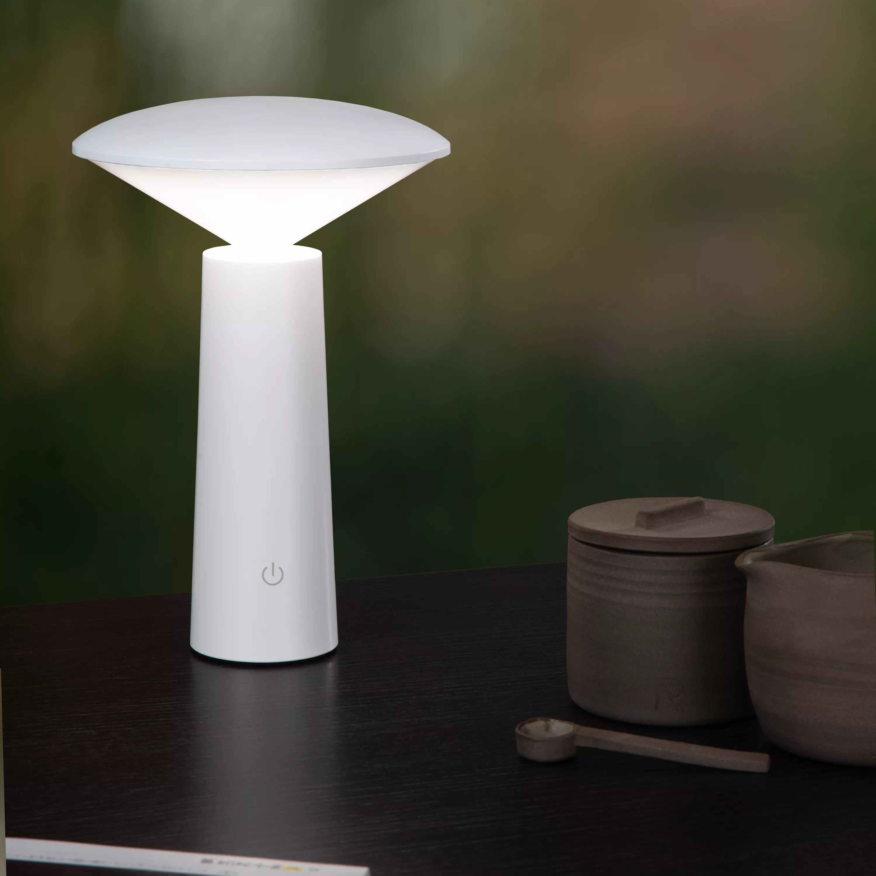 Lucide Jive - lampe de table d"extérieur rechargeable - Ø 13,9 x 21,3 cm - 4W LED dimmable inclus - IP44 - blanc