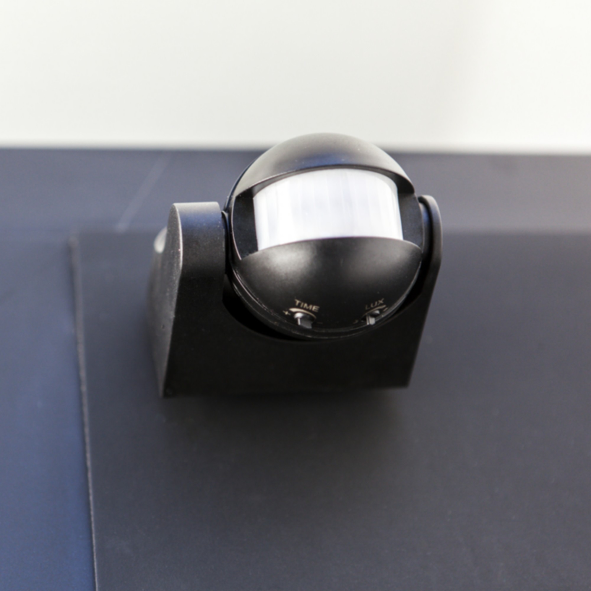 Lutec Sphere - capteur infrarouge - x 8 cm - IP44 - noir