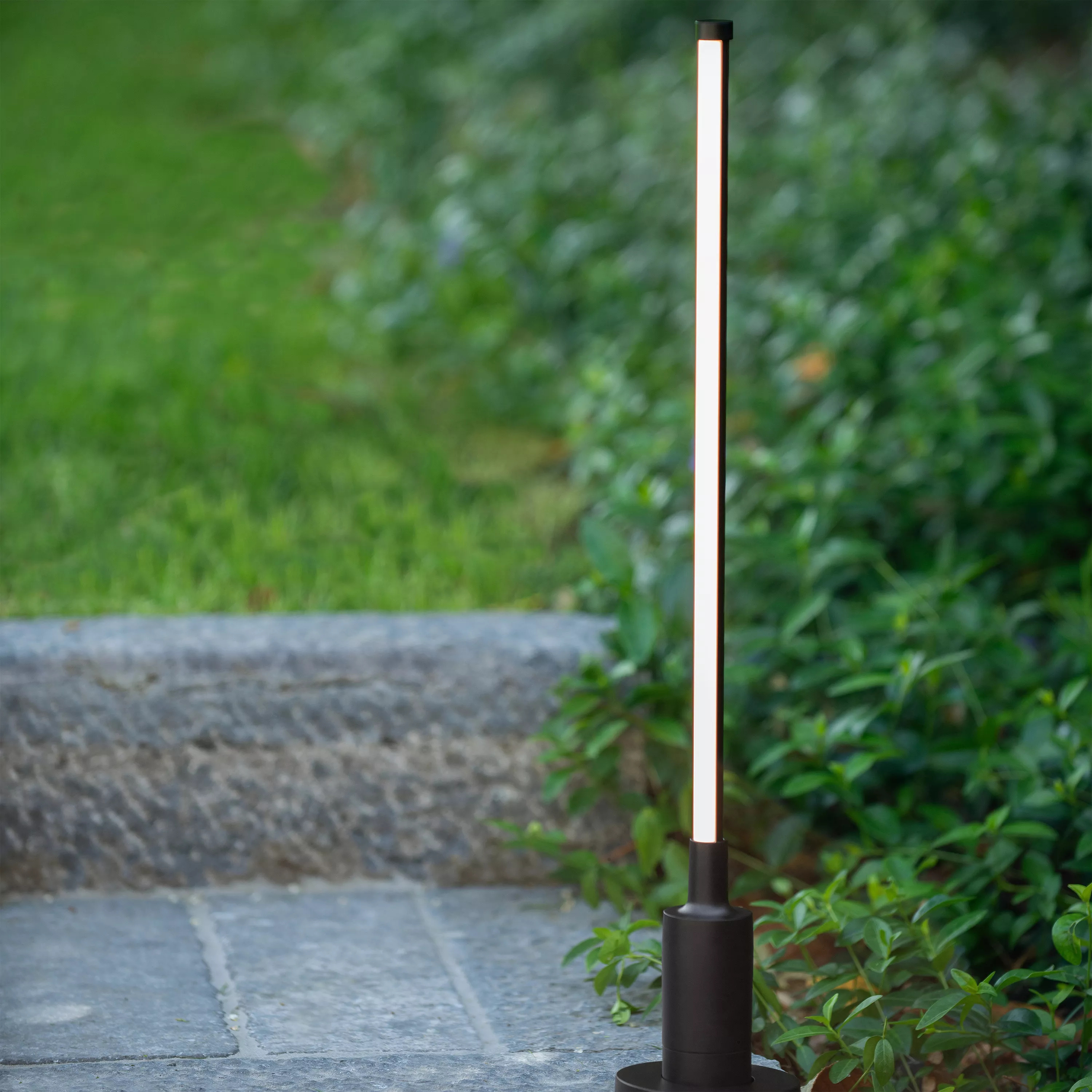 Lucide Lornex - spot de sol sur piquet - Ø 4,9 x - 6W LED inclus - IP54 - noir