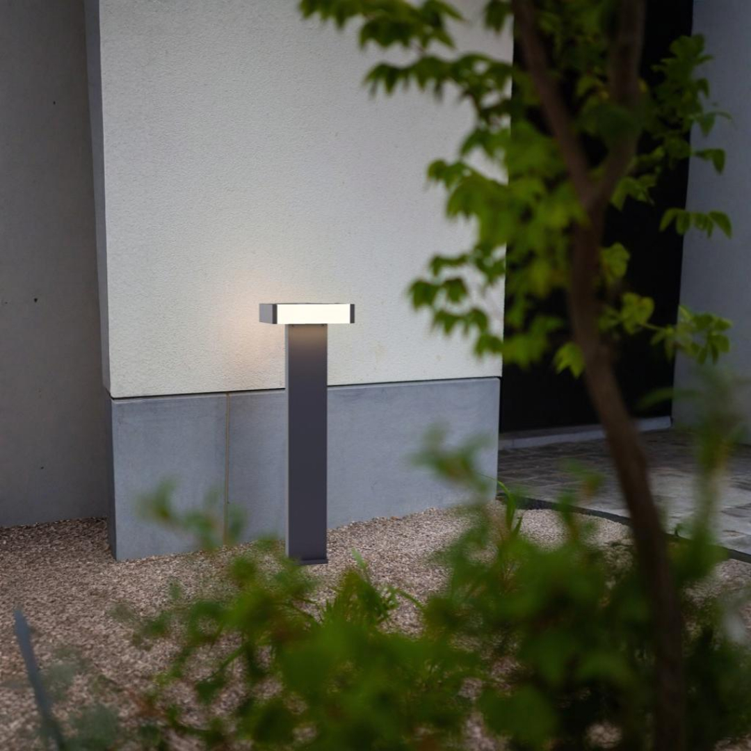 Lutec Conroy - lampe de jardin - 22,5 x 15,5 x 71,5 cm - 17,8W LED inclus - IP44 - anthracite