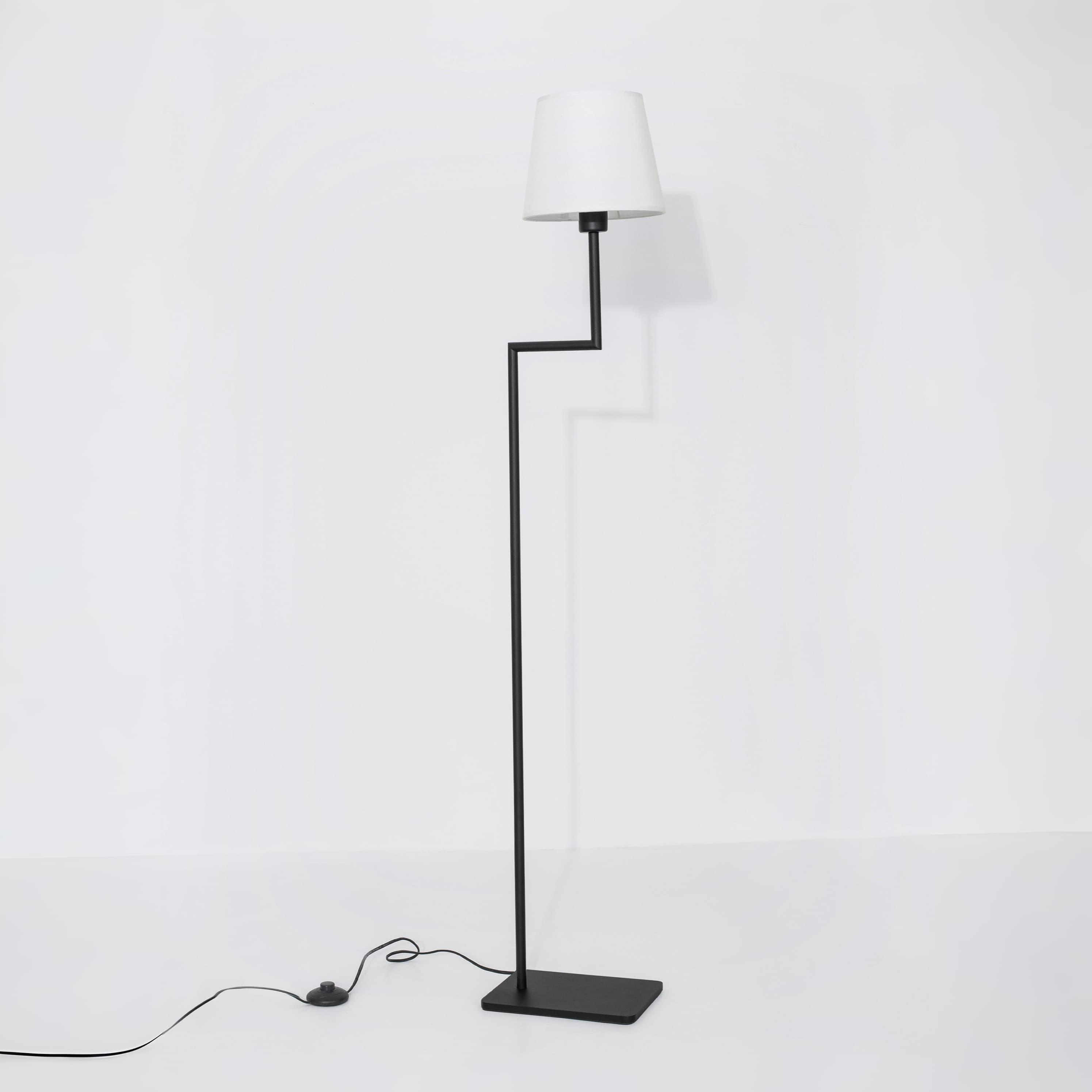 Nova Luce Savona - lampadaire - x - blanc et noir sable