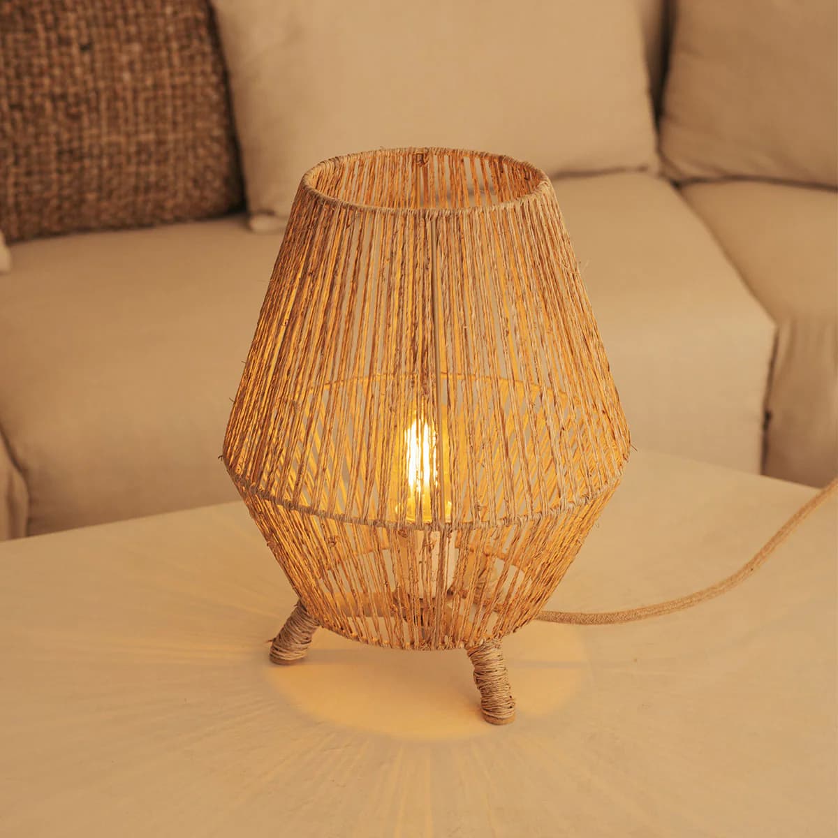 New Garden Sisane - lampe de table - Ø 25,5 x 32,5 cm - rotin