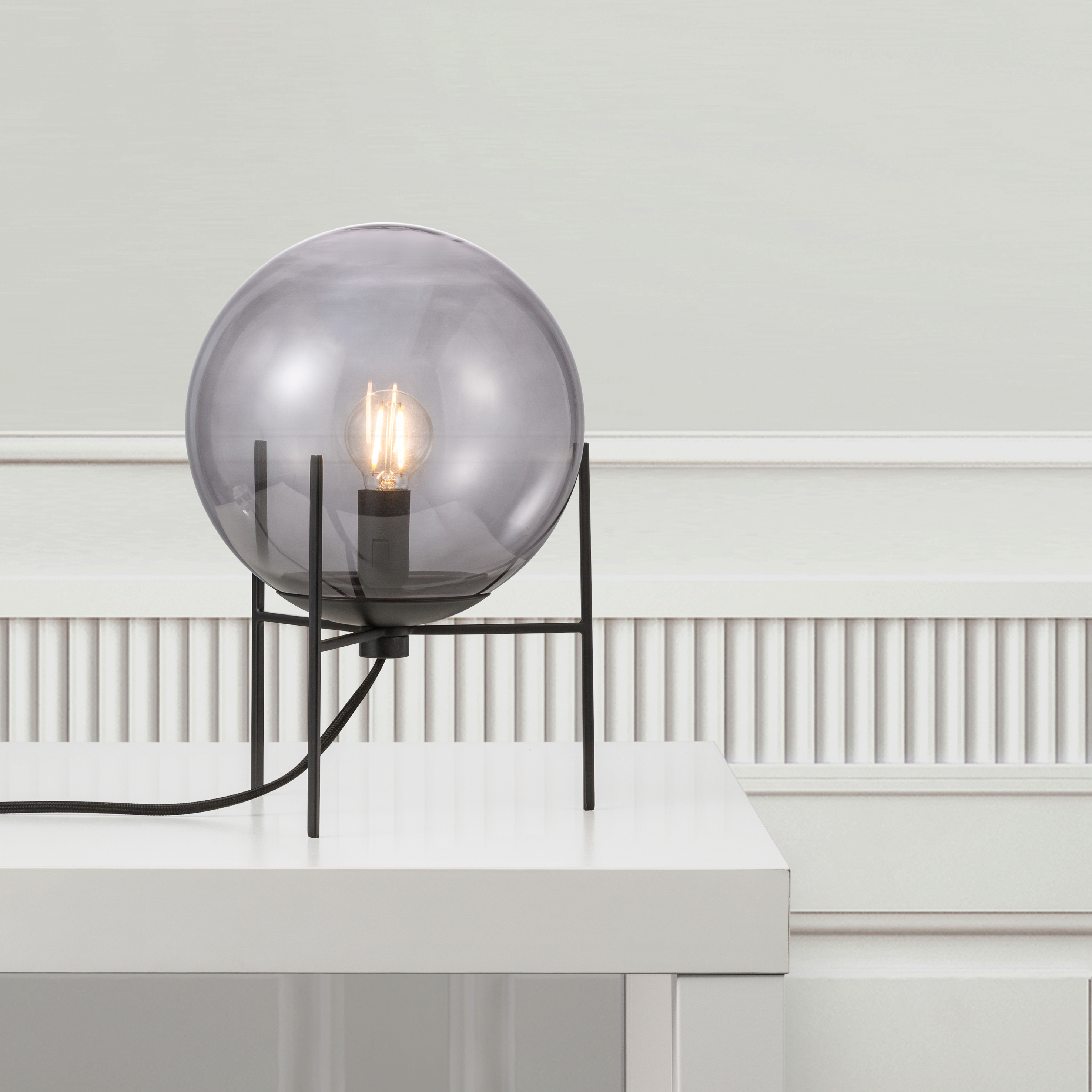 Nordlux Alton - lampe à poser - Ø cm - noir et verre fumé
