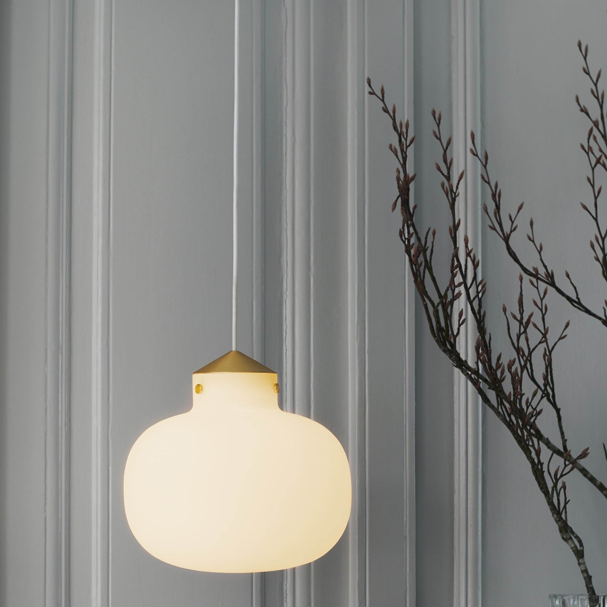 Design for the People Raito 30 - lampe suspendue - Ø ,5 cm - blanc et laiton