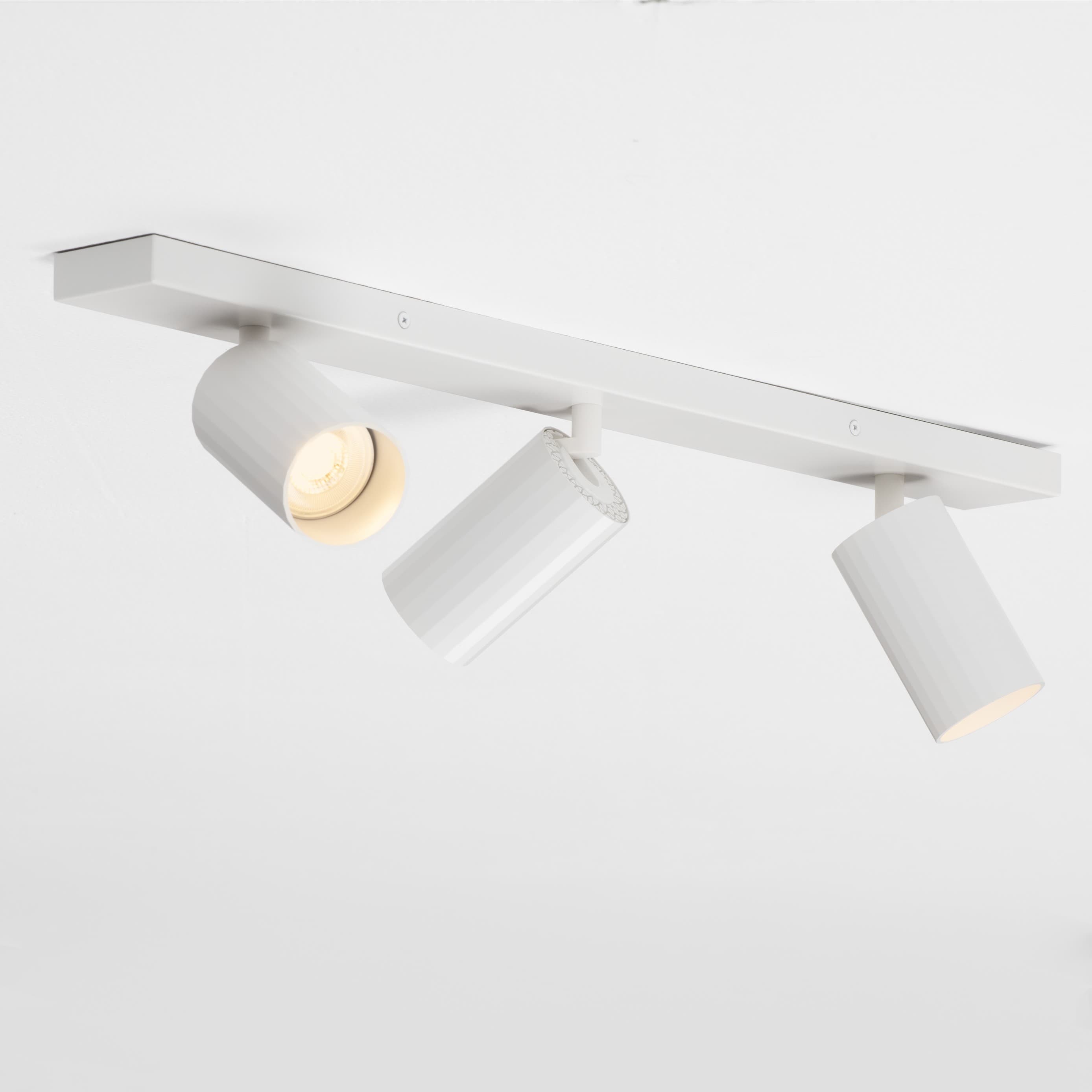Nova Luce Zelos - spot en saillie 3L - ,7 x 6 cm - blanc sablé