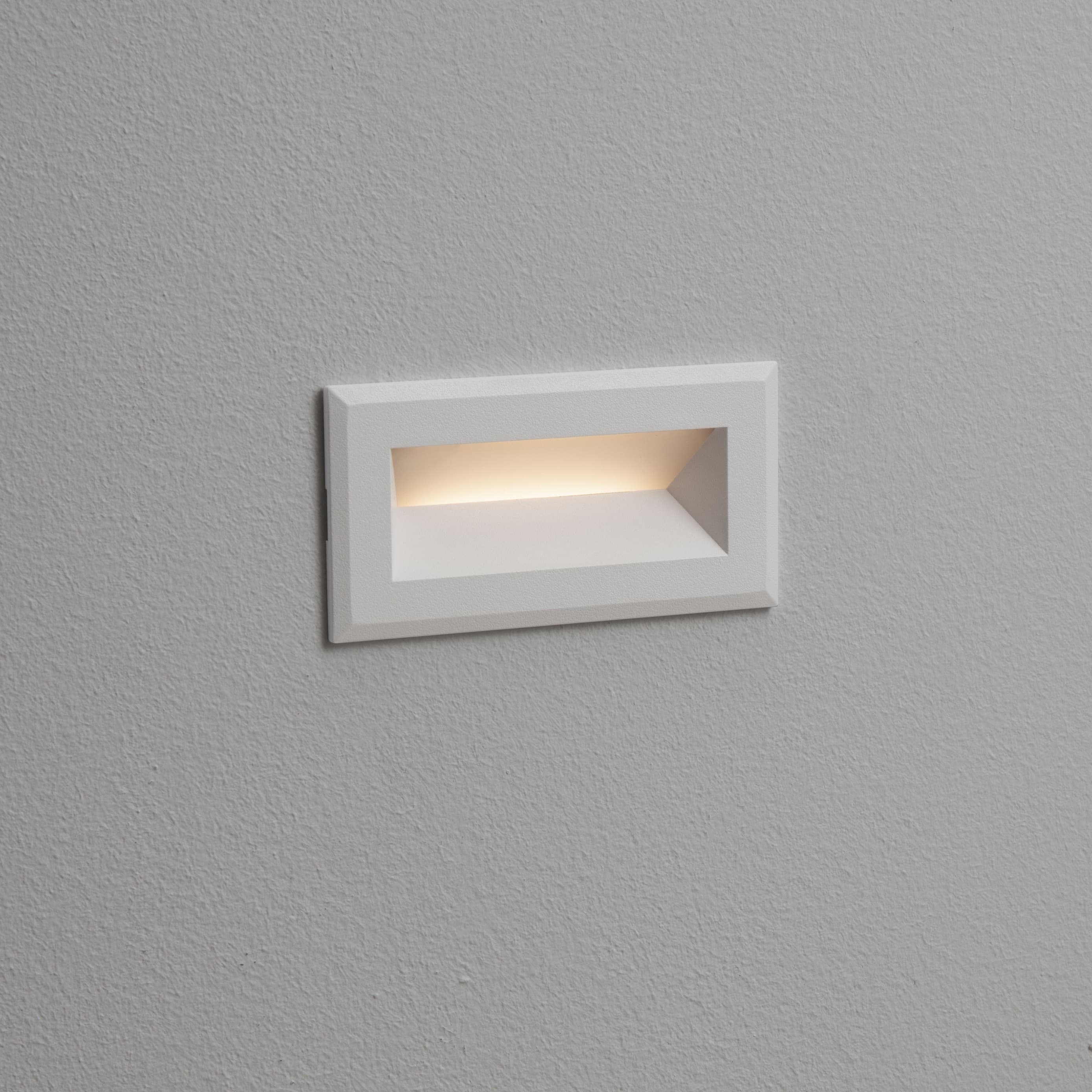 Nova Luce Vivion - applique encastrée - x 6,5 cm - 1W LED inclus - IP54 - blanc sablé