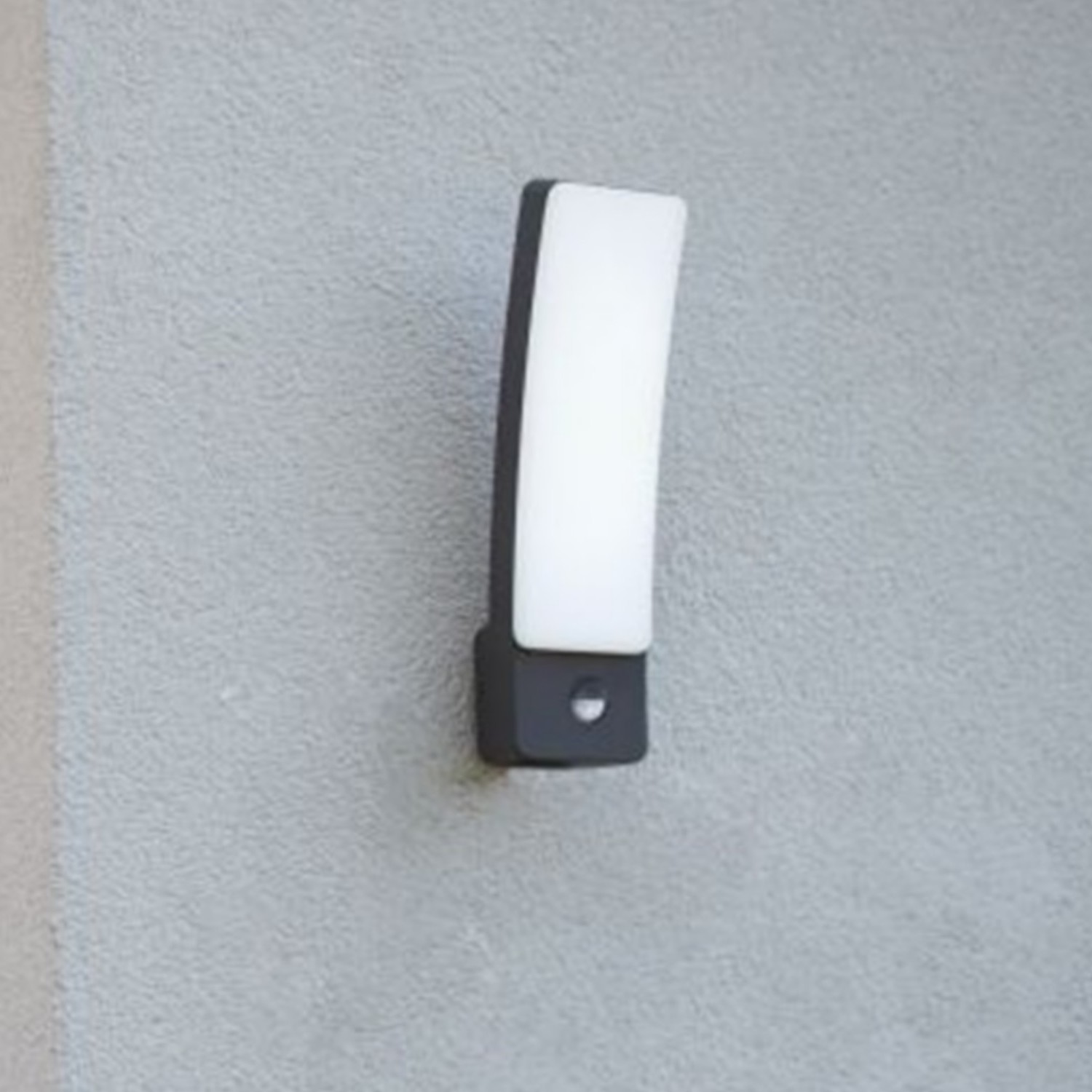 Lutec Kira - Applique d"extérieur avec détecteur de mouvement - ,3 x 31,1 cm - 18W LED inclus - IP54 - gris foncé - blanc