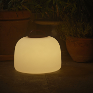 Nordlux Kettle To-Go 36 - lampe de table rechargeable pour extérieur - 36 x 30,8 cm - 6,8W LED inclus - IP65 - blanc et rouge