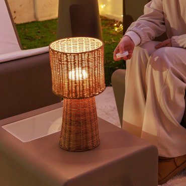 New Garden Grace 40 Nature - lampe de table à batterie rechargeable - Ø 15 x 38 cm - 9W LED inclus - dimmable avec télécommande - IP54 - rotin