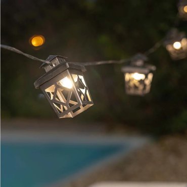 New Garden Chelsea - guirlande lumineuse - guirlande de 8 mètres avec cordon de 3 mètres - 10 ampoules LED incluses - IP44 - noir