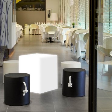 New Garden Cuby 53 - lampe de table extérieure avec câble - 43 x 43 x 53 cm - 7W LED inclus - IP65 - blanc