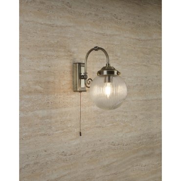 Searchlight Belvue - applique murale avec interrupteur à tirette - 16 x 27 cm - IP44 - laiton antique