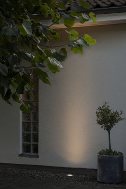 Konstsmide Hip - spot extérieur - Ø 13,5 x 14,5 cm - 6W LED inclus - IP65 - noir