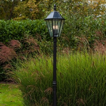 Lutec London - poteau de jardin solaire - 31 x 31 x 227 cm - 3 x 2W LED inclus - IP44 - noir