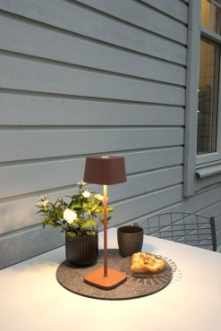 Konstsmide Capri - lampe de table d'extérieur - 10 x 10 x 36 cm - 2,2W dim to warm LED inclus - rechargeable - IP54 - terracotta