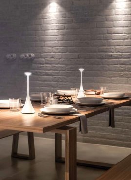VK lighting Trumpet - lampe de table rechargeable - Ø 9,9 x 29,2 cm - LED dimmable 2,2W incluse - IP54 - brun rouille