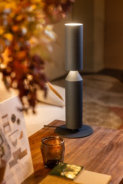 ETH Pencil - lampe de table - Ø 8 x 50 cm - noir