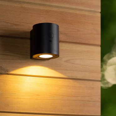 Lucide Perth - Applique d'extérieur avec capteur solaire jour/nuit - 12,6 x 9 x 10,5 cm - 1W dimmable LED inclus - IP54 - noir