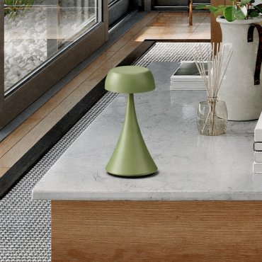 Nova Luce Ycro - lampe de table rechargeable pour extérieur - Ø 8 x 17,5 cm - 2W dimmable LED inclus - IP54 - vert olive