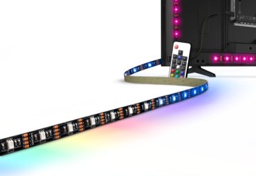 Century Italia Kit-Striscia - Bande LED avec connexion USB pour TV de 65" à 75"- largeur 1cm - longueur 300cm - 5V - dimmable avec télécommande - 1,5W LED par mètre - 30 LED par mètre - IP20 - RGB