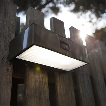 Lutec Brick - Applique d'extérieur avec capteur solaire - 18 x 9 x 5 cm - 2W LED inclus - IP44 - acier inoxydable