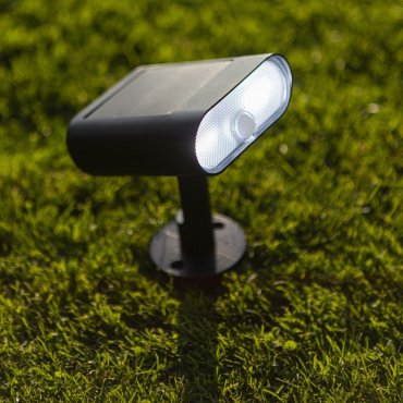 Lutec Ginbo - spot de sol à pointes et solaire avec détecteur de mouvement - éclairage intelligent - Lutec Connect - 8,6 x 10,9 x 15,5 cm - 7W LED inclus - IP54 - noir