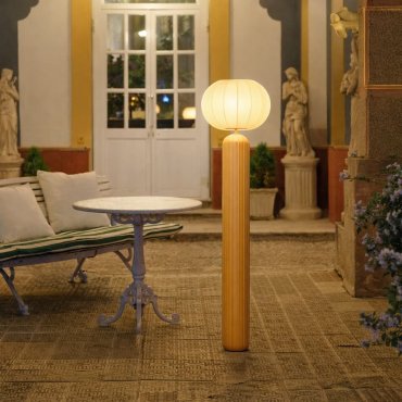 New Garden Rachel 145 - lampadaire rechargeable à énergie solaire et à batterie avec télécommande - Ø 36 x 143 cm - 5W LED inclus - IP65 - jaune moutarde - 3000K