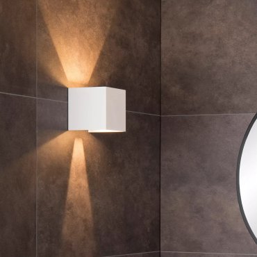 Lucide Axi - applique murale avec 2 faisceaux lumineux réglables - 10 x 10 x 10 cm - 6W LED inclus - blanc