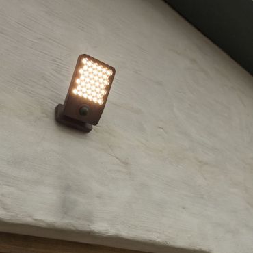 Lutec Atlantis - projecteur avec détecteur - 22,2 x 14,1 x 12,4 cm - 14W LED incluse - 3000K - IP54 - gris foncé