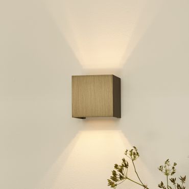 Lucide Xio - applique murale avec angle de faisceau réglable - 9,7 × 9,7 × 9,7 cm - LED dimmable 4W incluse - brun rouille