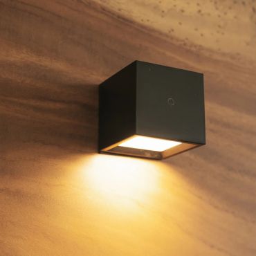 New Garden Box 8 - applique murale/plafonnier rechargeable - 7,5 x 7,5 x 7,5 cm - noir