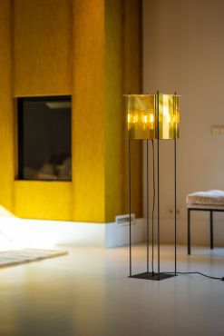 ETH Cube - lampadaire - 30 x 30 x 130 cm - noir, or et argent