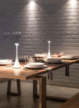 VK lighting Trumpet - lampe de table rechargeable - Ø 9,9 x 29,2 cm - LED dimmable 2,2 W incluse - IP54 - or