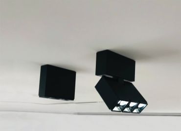 MODÈLE D’EXPOSITION - VK Lighting Triton - spot en saillie - 9,5 x 3 x 11 cm - 6W LED inclus - noir