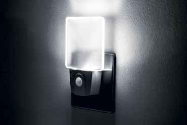 Veilleuse à led intégrée - veilleuse - 11,4 x 6,5 x 7,6 cm - avec capteur jour et nuit + détecteur de mouvement - blanc et transparent
